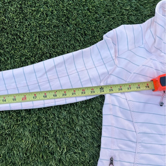 Lululemon Nice Asana Jacket Slalom Stripe Pretty Pink / Pretty Pink - Picture 12 of 14